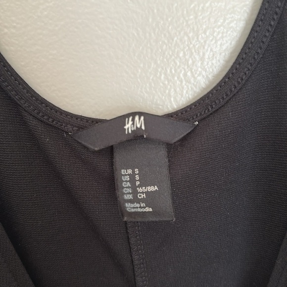 H&M Cross Back Skater Dress - Picture 2 of 4